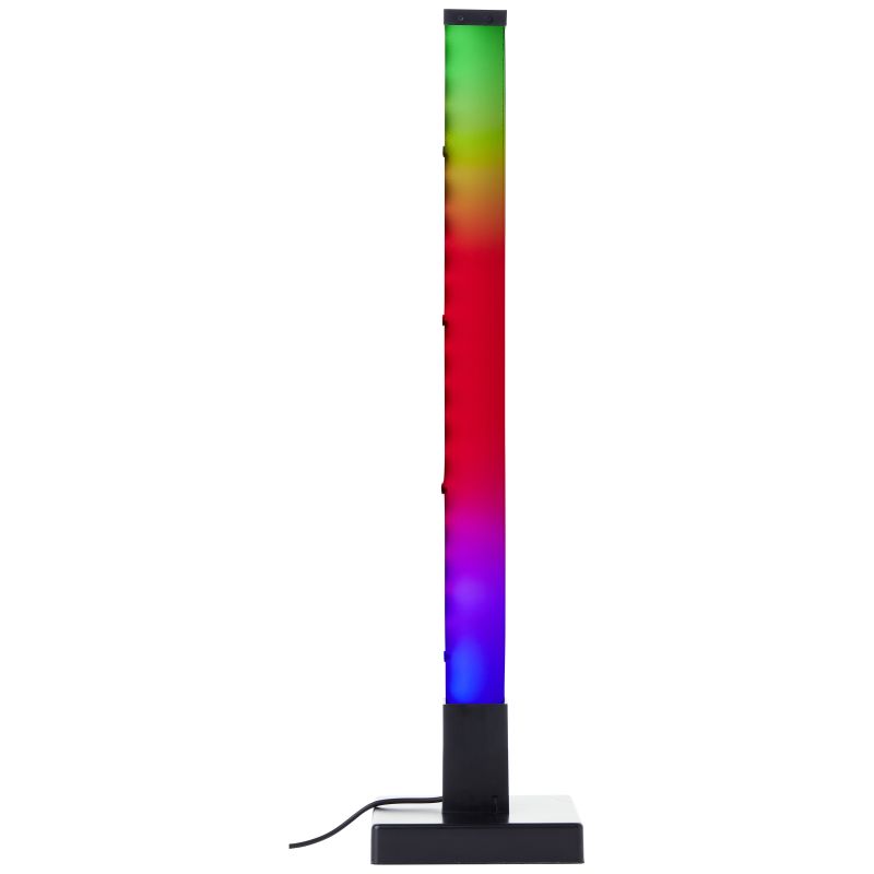 Neele 50cm Svart bordlampe Fra Brilliant - Med RGB LED har du tilgang til et bredt utvalg av farger og effekter, slik at du enkelt kan tilpasse lyset til hum&oslash;r og anledning.