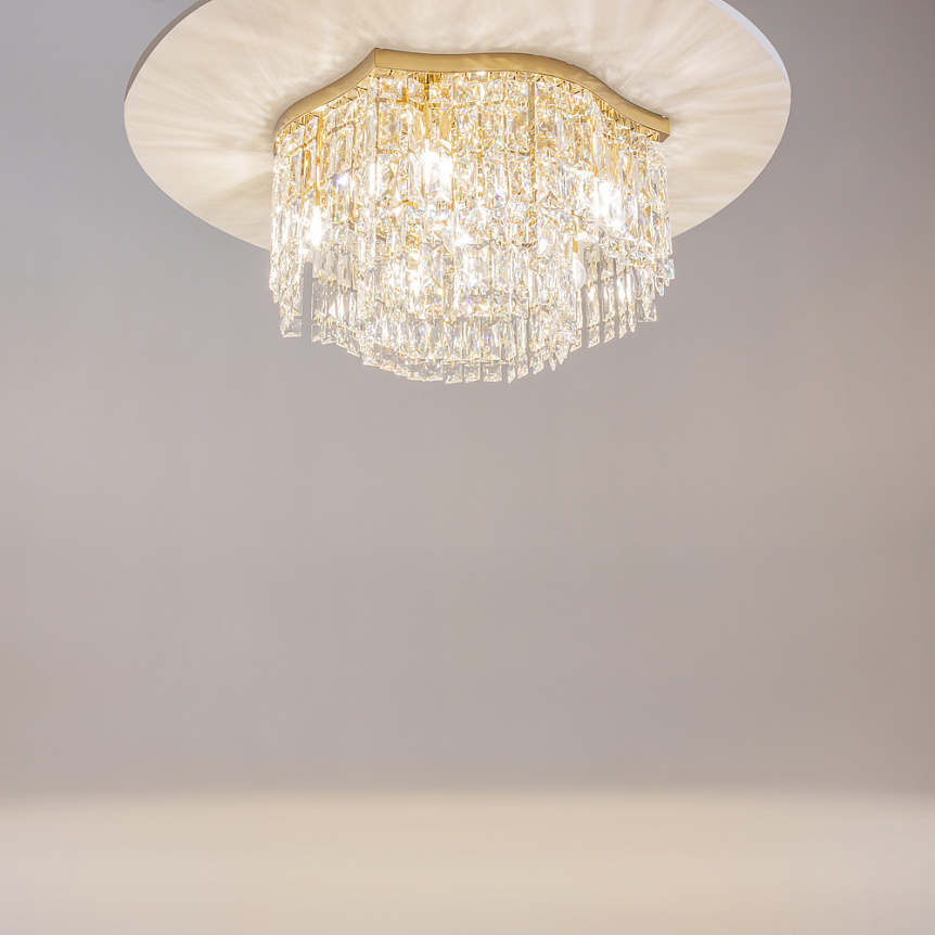 Dune Ø45 Gull krystall Fra Maytoni - Dune er en elegant taklampe i krystall i metall med en eksklusiv gullfinish.