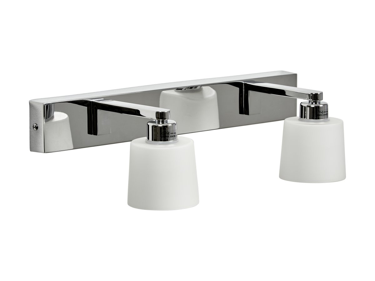 Ulvö 40cm Krom baderomslampe Fra Armaturhantverk - Denne lampen kombinerer funksjon og design for å gi badet ditt en oppløftende og stilig atmosfære.