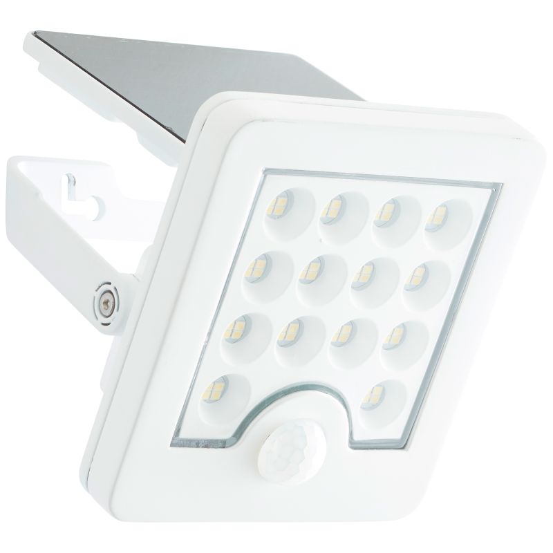 Luton Hvit solcellelampe Fra Brilliant - Med en IP65-klassifisering er den v&aelig;rbestandig og gir p&aring;litelig lys hele &aring;ret.