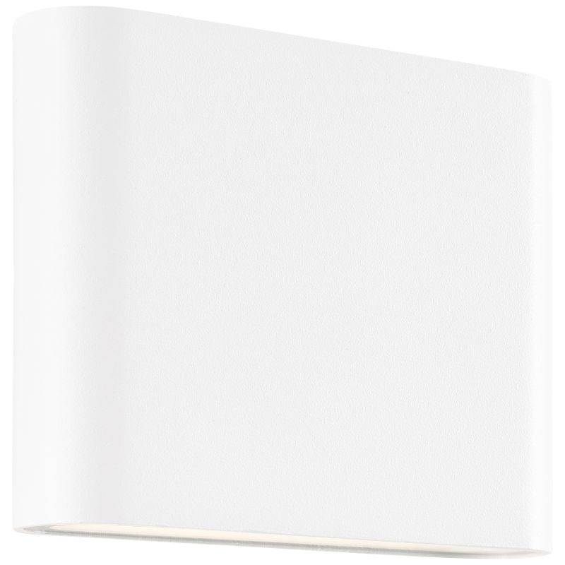 Welbie Hvit utendørslampe Fra Brilliant - Med sitt stilige design er den både funksjonell og dekorativ på husets fasade når lyset sprer seg både ned og opp langs veggen fra lampen.