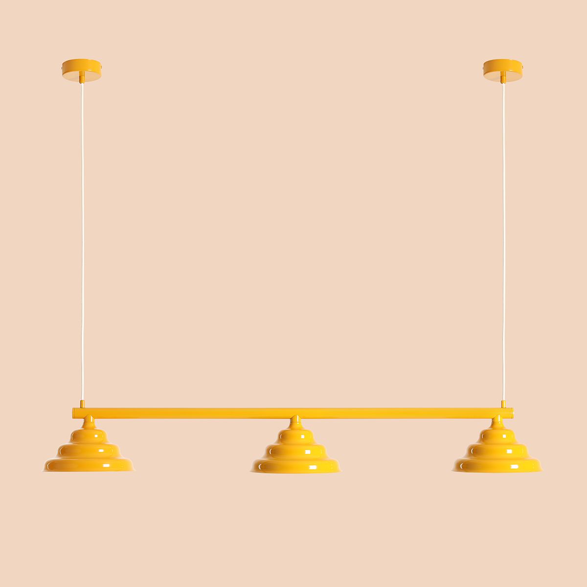 Wave 106cm Gul Taklampe Fra Artera - Wave er en moderne pendel med retrodesign, som gjør den allsidig belysning og passer inn i ethvert hjem.