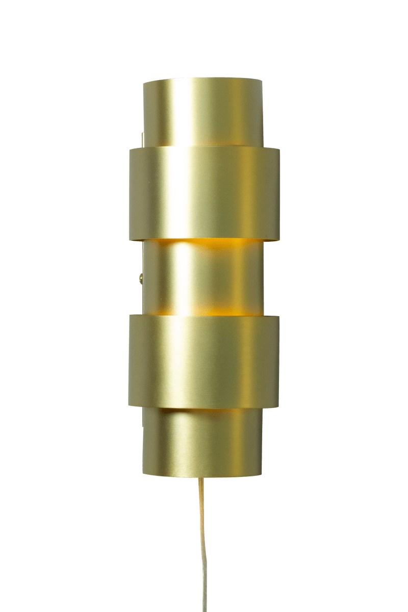 Lorena 26cm Messing vegglampe Fra Aneta Lighting - Lorena er en enkel, men stilig vegglampe som skaper et dekorativt lyspunkt i rommet.