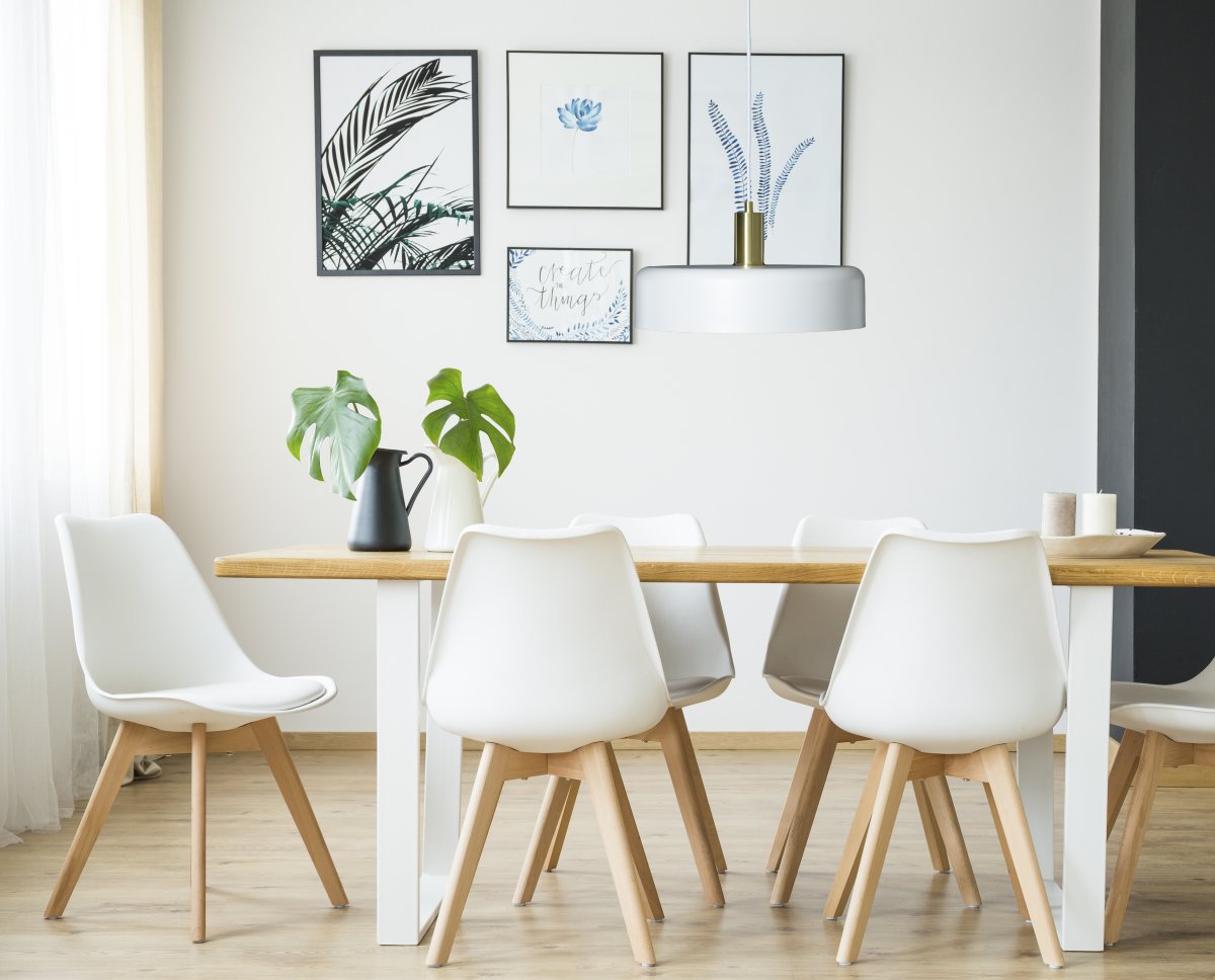 Suvi Ø35 Hvit Taklampe Fra Aneta Lighting - Suvi er en moderne og stilig taklampe som passer inn i de fleste hjem.