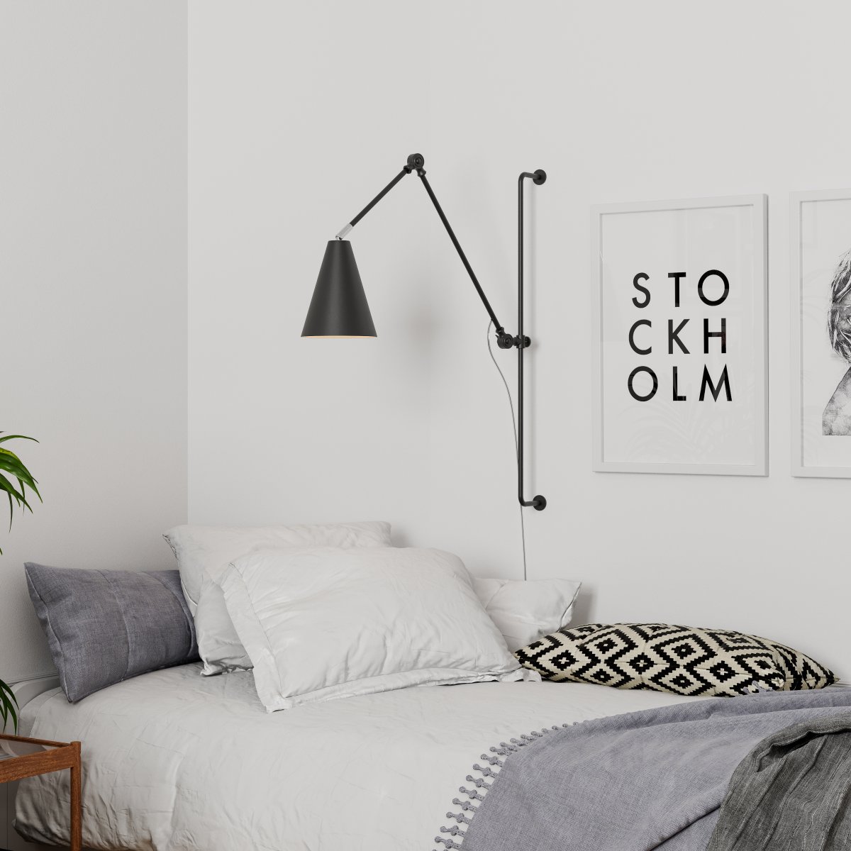 Yukon 78cm Matt svart vegglampe Fra By Rydéns - Selv det spisse designet tar over og gir deg en lyskilde i rommet som skiller seg ut og skaper en moderne stil.